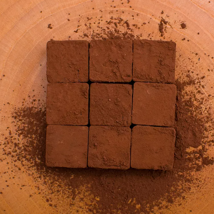 Truffle cokelat berjajar